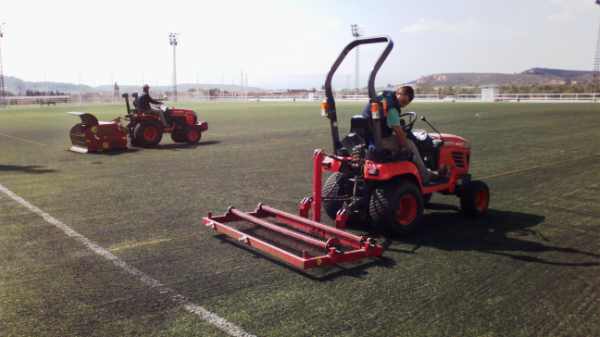 mantenimiento cesped artificial deportivo Alcira